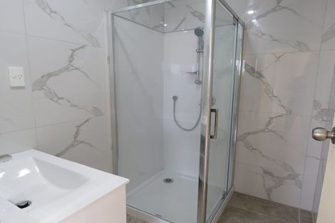 Photo of property in 393 West Coast Road, Glen Eden, Auckland, 0602