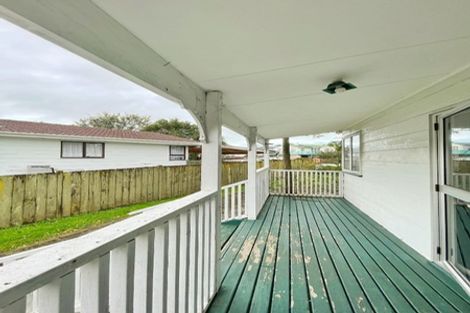 Photo of property in 129 Aviemore Drive, Highland Park, Auckland, 2010