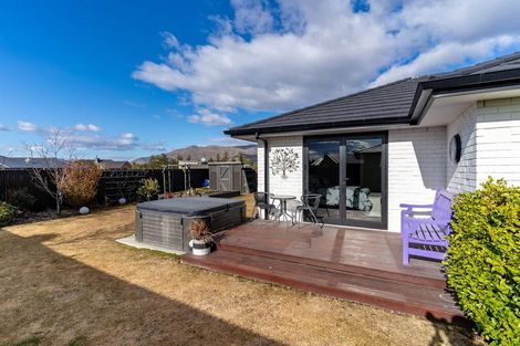 Photo of property in 11 Lakeland Avenue, Twizel, 7901