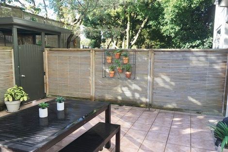 Photo of property in Henry Walton Flats, 9/2 Upper Queen Street, Auckland Central, Auckland, 1010