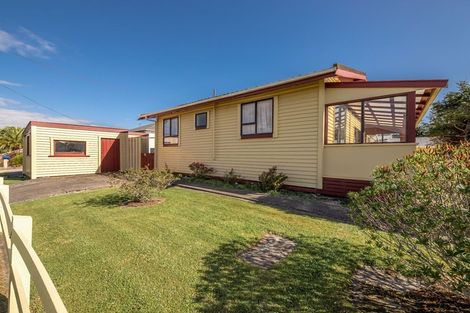 Photo of property in 20 Bentham Street, Westport, 7825