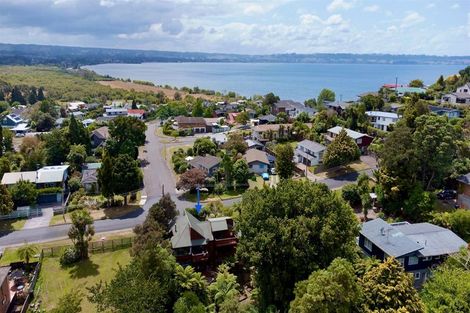 Photo of property in 62 Grand Vue Road, Kawaha Point, Rotorua, 3010