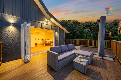 Photo of property in 26 Wisteria Grove, Maungaraki, Lower Hutt, 5010