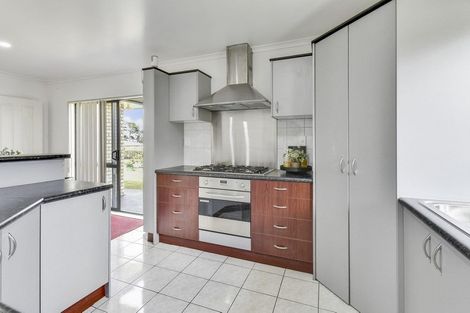 Photo of property in 1 Samara Place, Clendon Park, Auckland, 2103