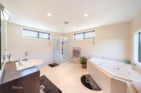 Photo of property in 67 Mount Marua Way, Timberlea, Upper Hutt, 5018