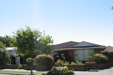 Photo of property in 1/71 Aikmans Road, Merivale, Christchurch, 8014