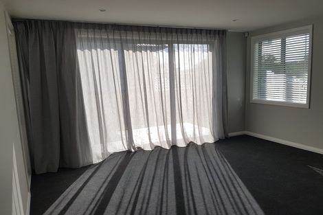 Photo of property in 3 Pae Moana Place, Stanmore Bay, Whangaparaoa, 0932