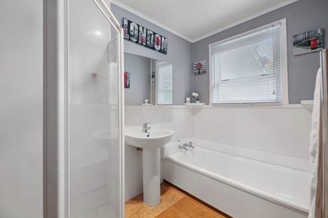 Photo of property in 36 Pandora Place, Pakuranga, Auckland, 2010