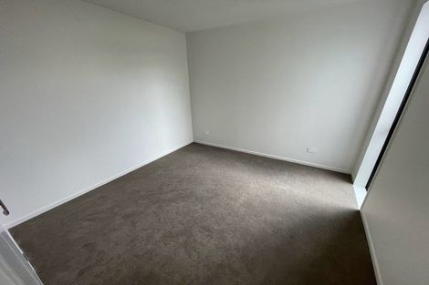 Photo of property in 8/101 Hobsonville Road, West Harbour, Auckland, 0618