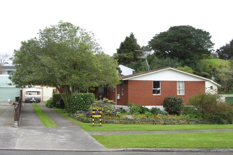 Photo of property in 8 Brixham Place, Merrilands, New Plymouth, 4312