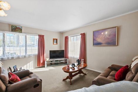 Photo of property in 2/1 Nelson Street, Papakura, 2110