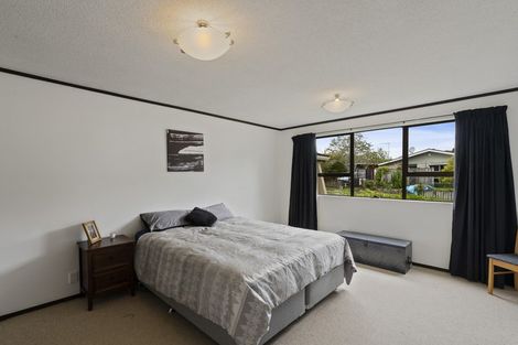 Photo of property in 1 Cedar Place, Westown, New Plymouth, 4310