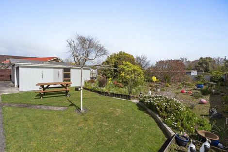 Photo of property in 12 Dunn Street, Egmont Village, 4372