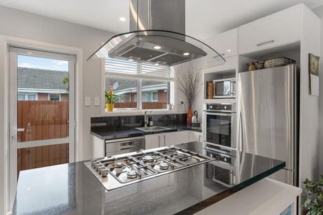 Photo of property in 3/29 Heywood Terrace, Richmond, Christchurch, 8013