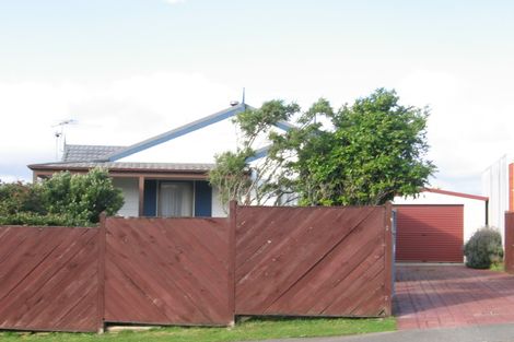 Photo of property in 11 Drummond Crescent, Kelson, Lower Hutt, 5010