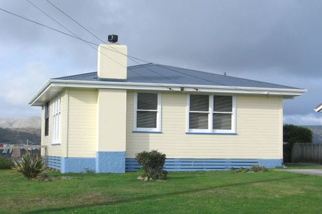 Photo of property in 49 Waiuta Street, Titahi Bay, Porirua, 5022