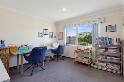 Photo of property in 76 Hillcrest Road North, Raumati Beach, Paraparaumu, 5032