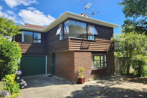 Photo of property in 42 Thatcher Crescent, Crofton Downs, Wellington, 6035