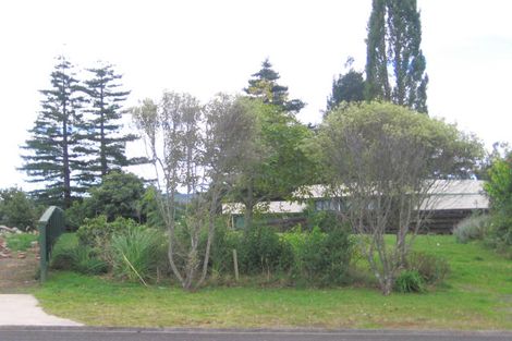 Photo of property in 111 Chevron Crescent, Whangamata, 3620