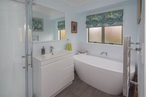 Photo of property in 5 Gerda Place, Ranui, Auckland, 0612