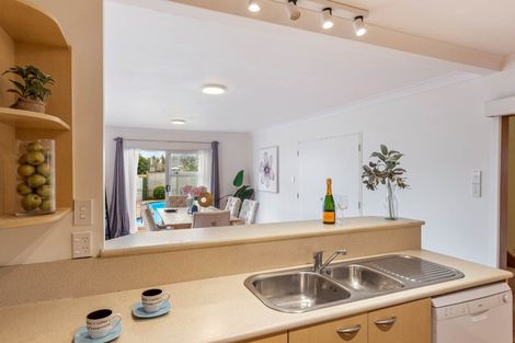 Photo of property in 17 Miles Avenue, Papatoetoe, Auckland, 2025