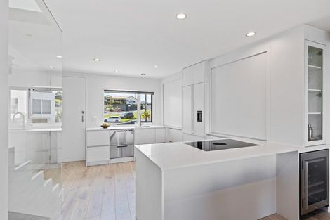 Photo of property in Weekeston Apartments, 2a Nobs Line, Strandon, New Plymouth, 4312