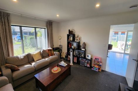 Photo of property in 8 Derwent Place, Flagstaff, Hamilton, 3210