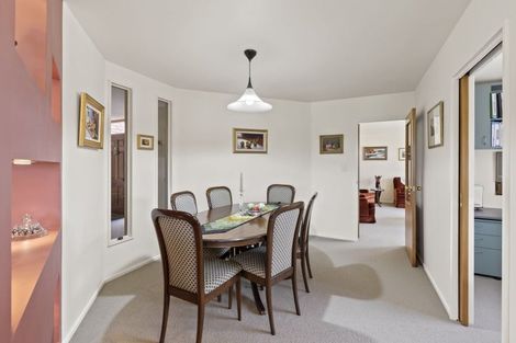 Photo of property in 36 Farnswood Place, Redwood, Christchurch, 8051