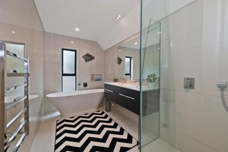 Photo of property in 1 Haineswood Lane, Sockburn, Christchurch, 8042