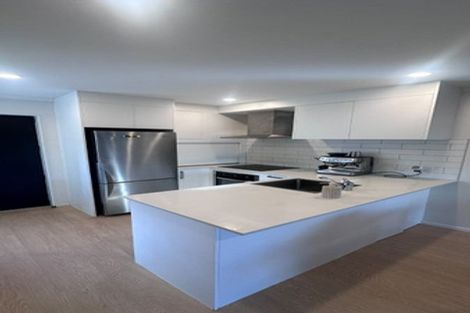 Photo of property in 8 Wharara Lane, Massey, Auckland, 0614