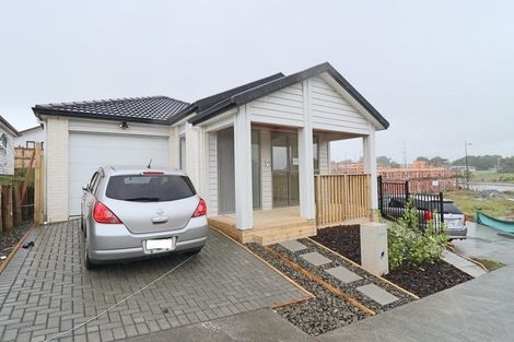 Photo of property in 3 Rarangi Mai Lane, Karaka, 2113