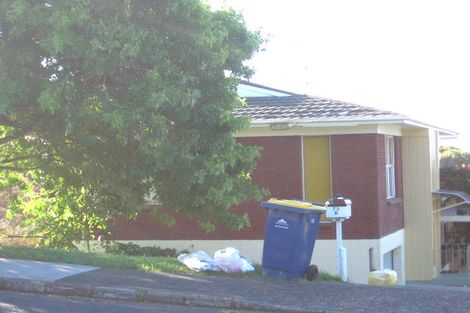 Photo of property in 1/73 Knights Road, Rothesay Bay, Auckland, 0630