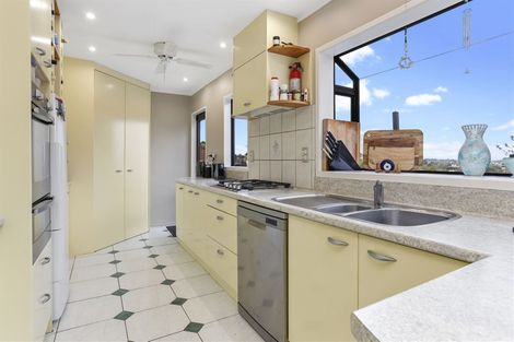 Photo of property in 51 Rhinevale Close, Henderson, Auckland, 0612