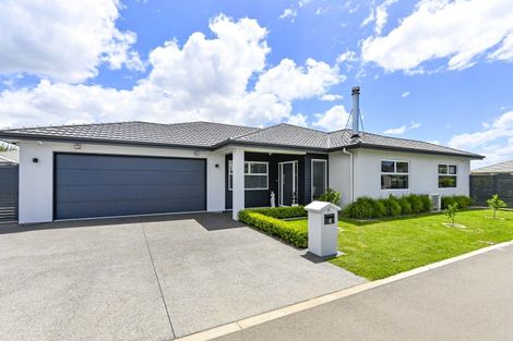 Photo of property in 4 Young Place, Taradale, Napier, 4112