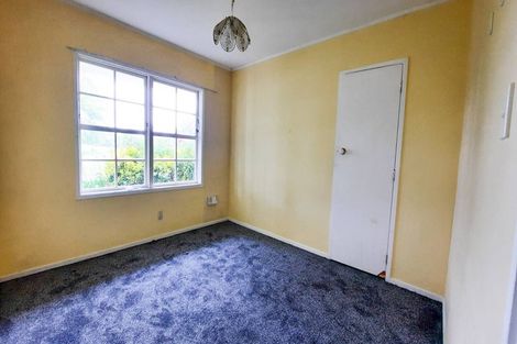 Photo of property in 15 Whiteacres Drive, Sunnyhills, Auckland, 2010