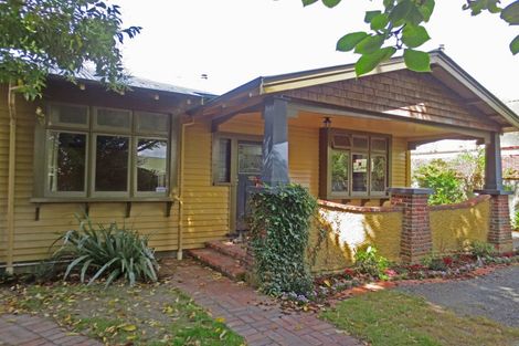 Photo of property in 25 Ranfurly Street, Hokowhitu, Palmerston North, 4410