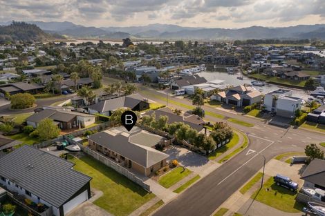 Photo of property in 70 Cholmondeley Crescent, Whitianga, 3510