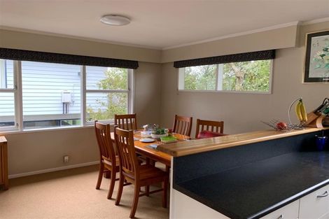 Photo of property in 15 Goddard Grove, Churton Park, Wellington, 6037