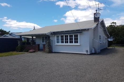 Photo of property in 15 Seddon Street, Wallaceville, Upper Hutt, 5018