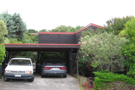 Photo of property in 1/28 Jacaranda Avenue, Beach Haven, Auckland, 0626