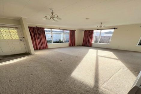 Photo of property in 392b Fergusson Drive, Heretaunga, Upper Hutt, 5018