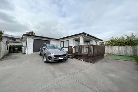 Photo of property in 3 Downsview Road, Pakuranga Heights, Auckland, 2010