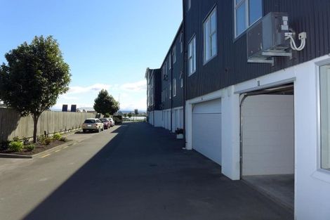 Photo of property in The Terraces, 11/9 Humber Street, Pandora, Napier, 4110