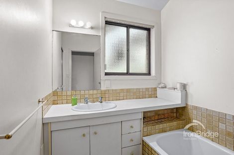 Photo of property in 2/45 Merriefield Avenue, Forrest Hill, Auckland, 0620