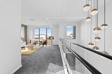 Photo of property in 8 Kumukumu Road, Long Bay, Auckland, 0630