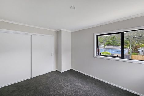 Photo of property in 4/64 Glen Road, Stokes Valley, Lower Hutt, 5019