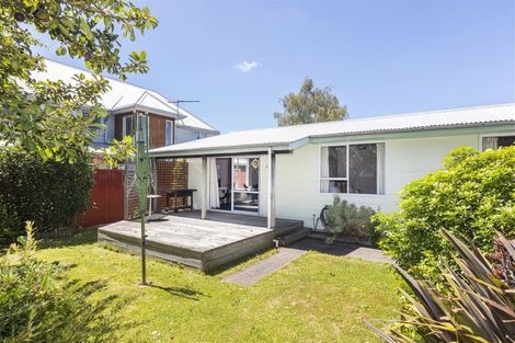 Photo of property in 2/87 Olliviers Road, Phillipstown, Christchurch, 8011