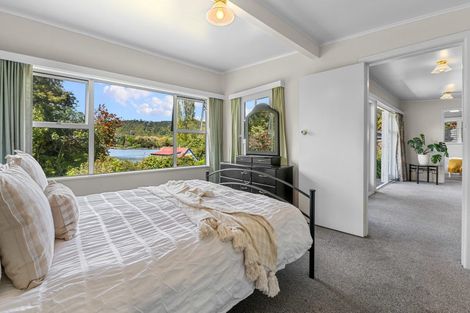 Photo of property in 33 Okareka Loop Road, Lake Okareka, Rotorua, 3076