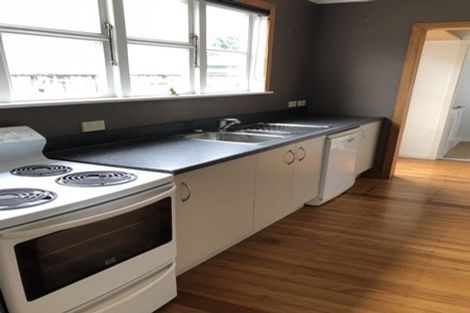 Photo of property in 10 Oxford Crescent, Ebdentown, Upper Hutt, 5018