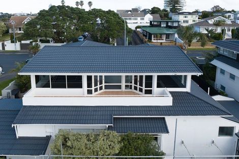 Photo of property in 1/2 Ocean View Road, Milford, Auckland, 0620